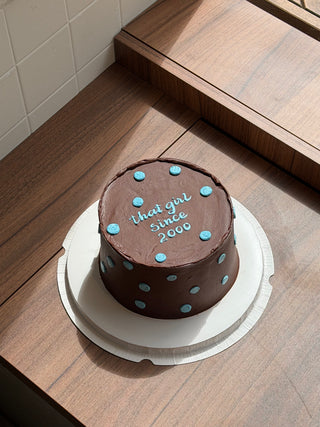 Maxi minimalist cake 